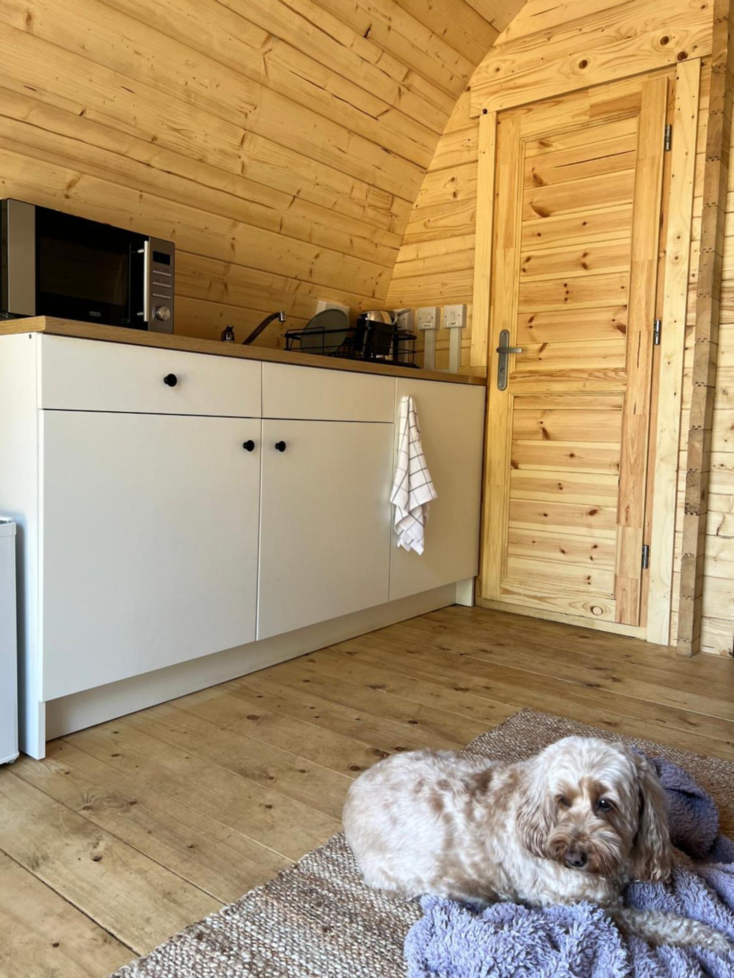 Ferienwohnung Radio Skye Pods Portree Exterior foto